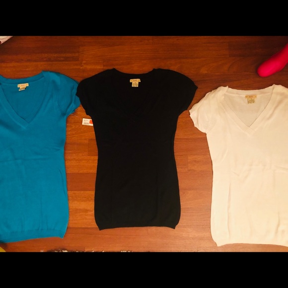 Tops - Picture 2 of 5